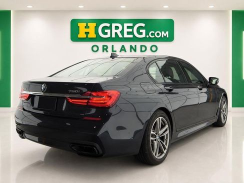 Used 2019 BMW 750i xDrive w/ M Sport Package AWD/4WD image 2