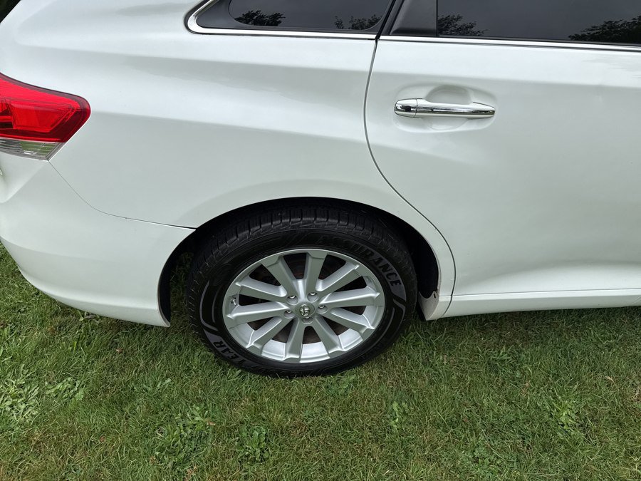 Used 2010 Toyota Venza AWD image 31