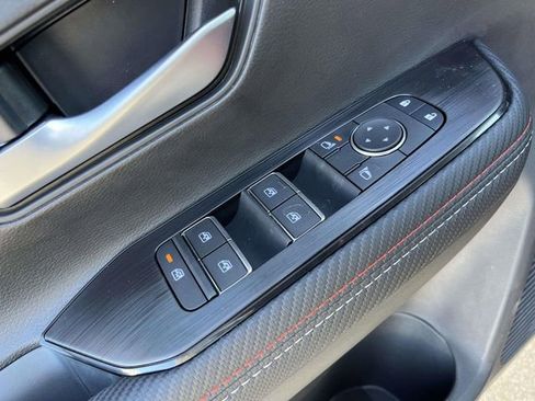 New 2026 Nissan Kicks SR FWD image 15