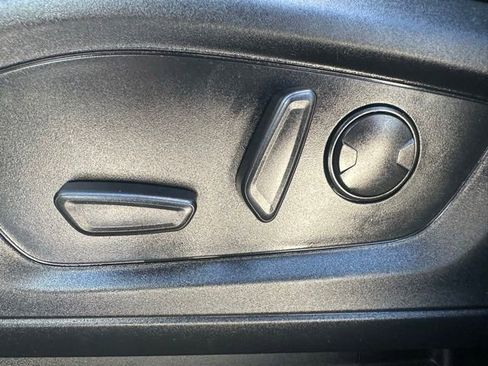 Used 2023 Ford Explorer XLT w/ Equipment Group 202A image 29