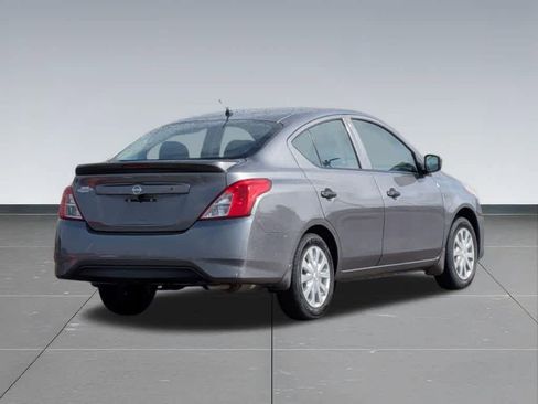 Used 2017 Nissan Versa S Plus FWD image 7