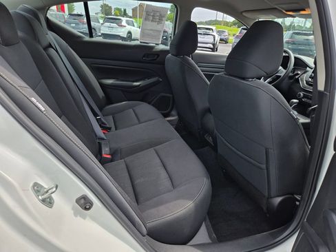 Used 2025 Nissan Altima 2.5 SV FWD image 18