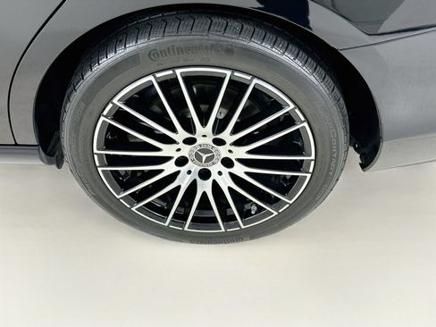 Used 2024 Mercedes-Benz C 300 Sedan image 31