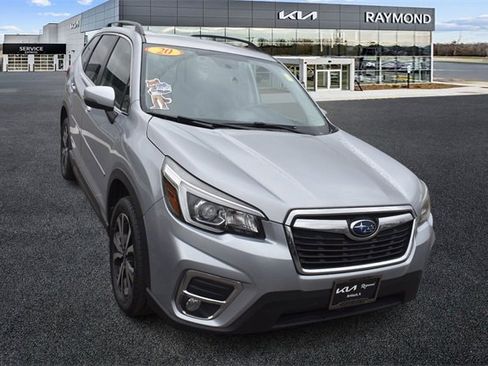 Used 2020 Subaru Forester Limited w/ Popular Package #3 image 9