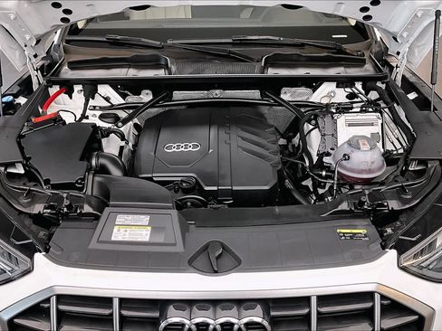 Used 2023 Audi Q5 2.0T Premium w/ Convenience Package AWD/4WD image 30