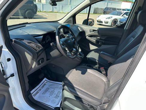 Used 2022 Ford Transit Connect XL FWD image 17