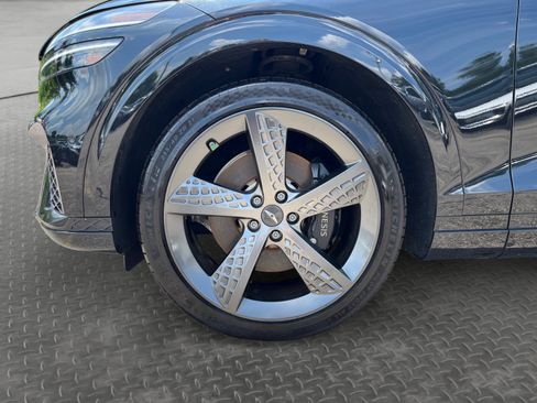 Used 2023 Genesis GV70 3.5T Sport w/ Sport Prestige Package AWD/4WD image 14
