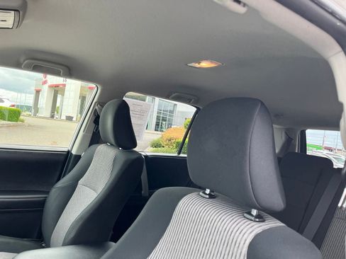 Used 2014 Toyota 4Runner SR5 AWD/4WD image 18