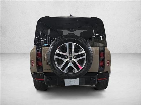 Certified 2024 Land Rover Defender 110 X-Dynamic SE image 6