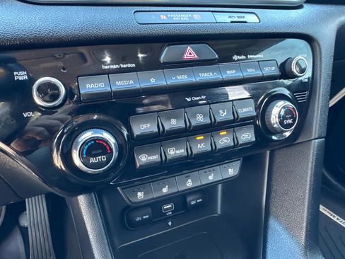 Used 2022 Kia Sportage EX w/ EX Technology Package FWD image 24