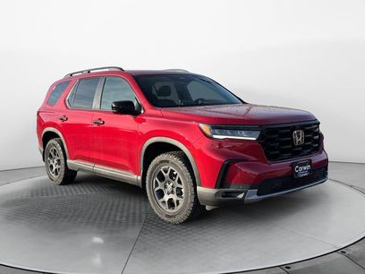 New 2025 Honda Pilot TrailSport