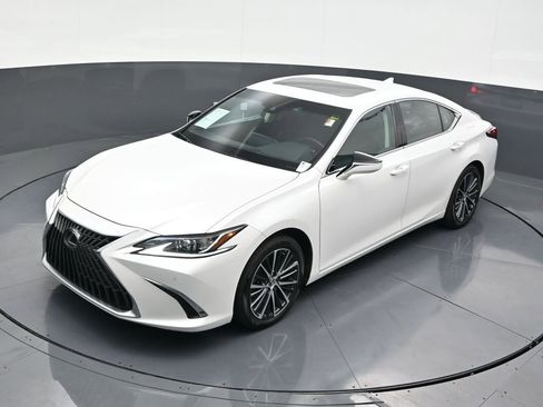 Used 2023 Lexus ES 350 w/ Premium Package image 17