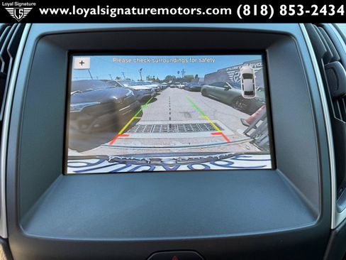 Used 2019 Ford Edge SEL w/ Equipment Group 201A FWD image 35