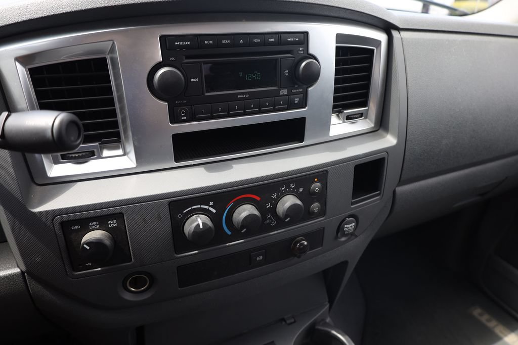 Used 2007 Dodge Ram 3500 Truck SLT w/ Quad Cab Big Horn Value Group AWD/4WD image 15