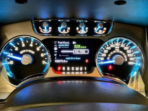 Used 2013 Ford F150 Platinum image 20