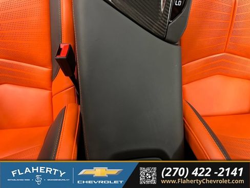 Used 2025 Chevrolet Corvette Z06 RWD image 29