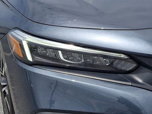 Certified 2024 Honda Civic EX image 9