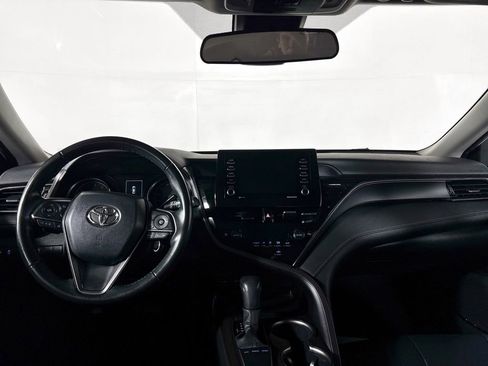 Used 2023 Toyota Camry SE image 12