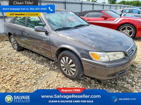 Used 2000 Toyota Camry FWD image 5