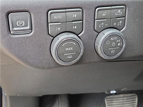 New 2026 Chevrolet Silverado 1500 High Country w/ Midnight Edition image 16