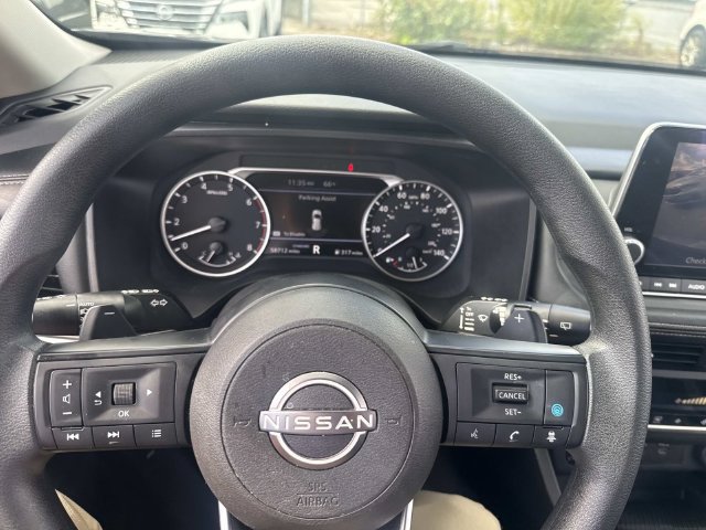 Used 2024 Nissan Rogue SV FWD image 28