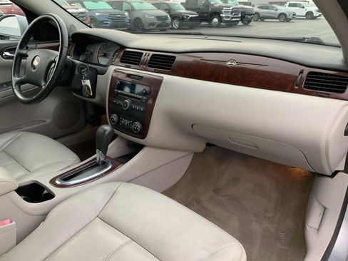 Used 2009 Chevrolet Impala LT image 46