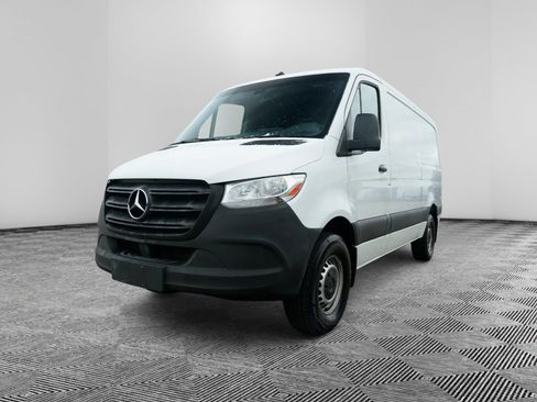 Used 2019 Mercedes-Benz Sprinter 144 Cargo image 1