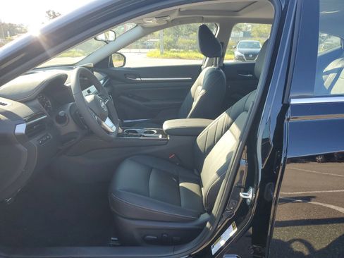 New 2025 Nissan Altima 2.5 SR w/ SR Premium Package image 9