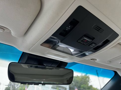 Used 2021 Lexus ES 350 w/ Premium Package image 14