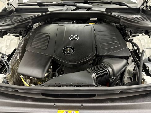 Certified 2025 Mercedes-Benz GLC 350e 4MATIC image 40