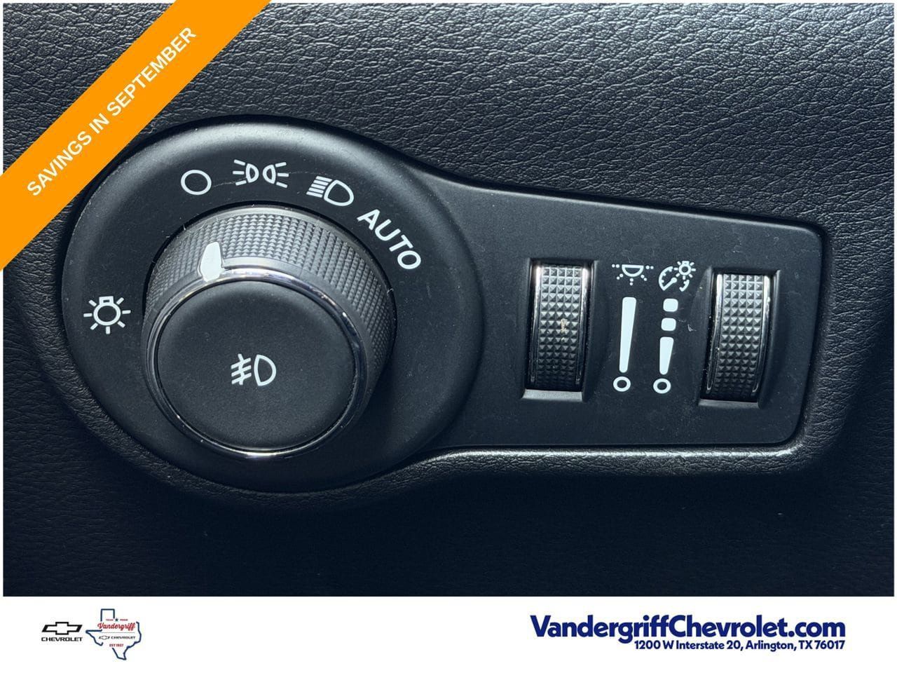 Used 2025 Jeep Compass Latitude w/ Sun & Sound Group AWD/4WD image 21