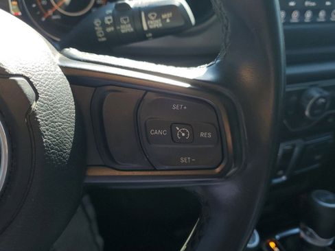 Used 2021 Jeep Wrangler Sport S image 17