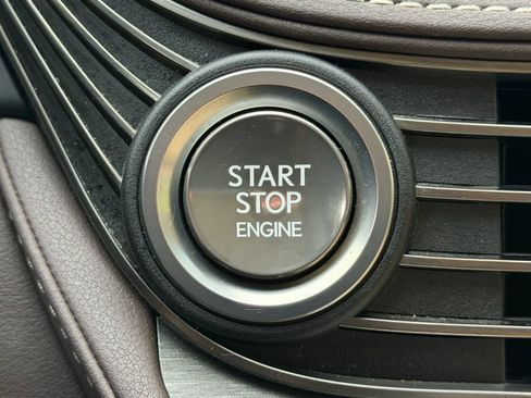 Used 2019 Lexus LS 500 AWD image 18