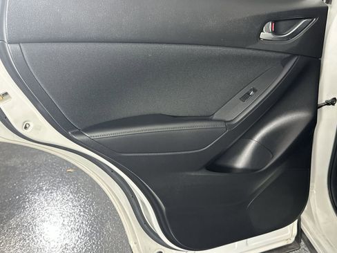 Used 2015 MAZDA CX-5 Touring image 34