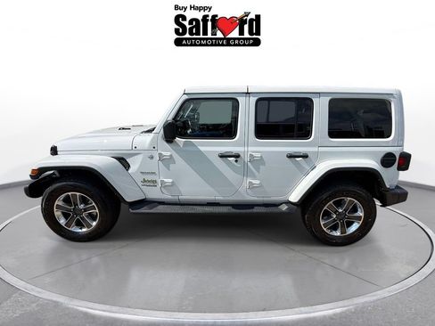Used 2022 Jeep Wrangler Unlimited Sahara w/ Cold Weather Group AWD/4WD image 5