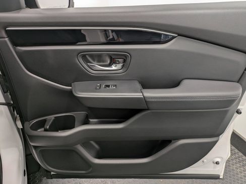 Certified 2023 Honda Pilot Touring image 28