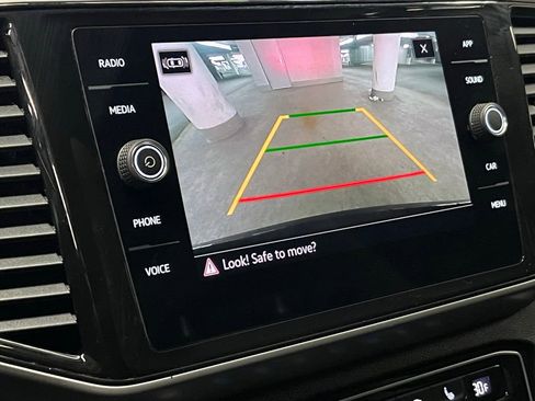 Used 2022 Volkswagen Atlas SE w/ Panoramic Sunroof Package image 31