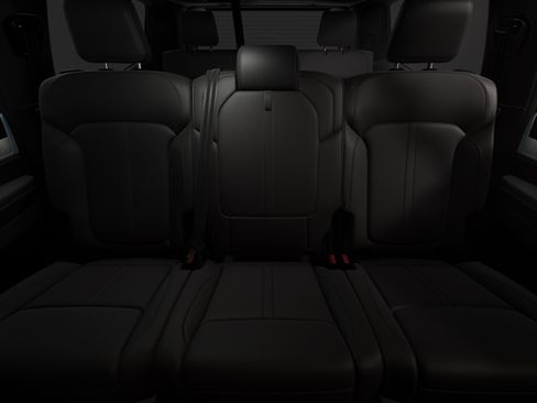 New 2026 Jeep Grand Wagoneer 2WD image 3
