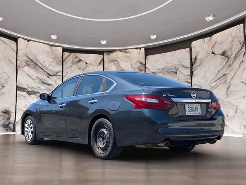 Used 2018 Nissan Altima 2.5 S w/ S Convenience Package FWD image 7