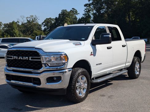 Used 2024 RAM 2500 Big Horn AWD/4WD image 5