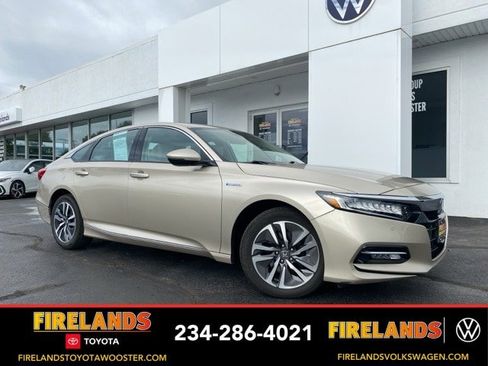 Used 2018 Honda Accord Touring image 1