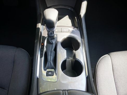 Used 2024 Chevrolet Malibu LT image 15