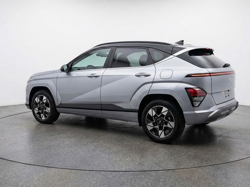 Used 2025 Hyundai Kona SEL image 6