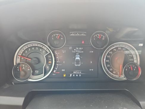 Used 2019 RAM 1500 Classic Warlock AWD/4WD image 11