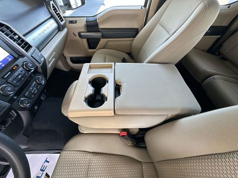 Used 2020 Ford F250 XLT w/ XLT Value Package RWD image 32