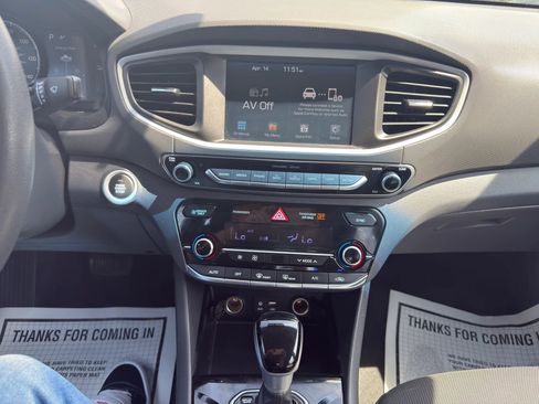 Used 2017 Hyundai Ioniq Blue image 27