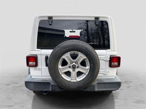 Used 2021 Jeep Wrangler Sport S w/ Sun And Sound Package image 4