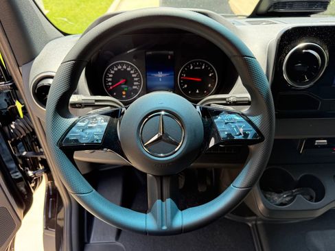 New 2026 Mercedes-Benz Sprinter 3500 image 23