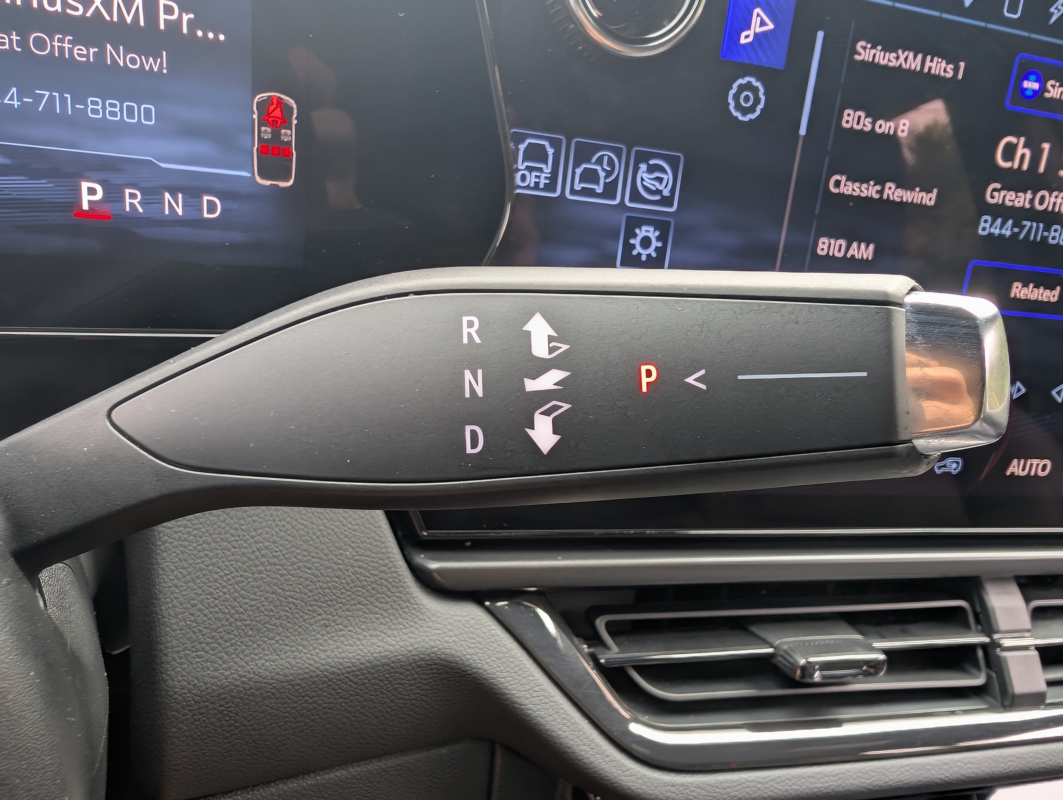 Used 2025 Chevrolet Equinox EV RS FWD image 31