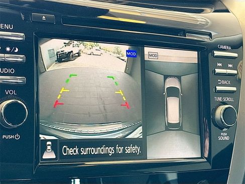 Used 2024 Nissan Murano SL image 14